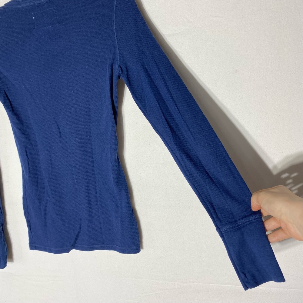 Vintage Y2K Aeropostale Dark Blue Long Sleeve Deep V Neck Ribbed Top M - Picture 13 of 15